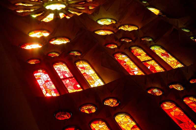 Barcelona: Sagrada Familia Tour Priority Access & Add-ons - Skipping the Lines: The Interior Tour That Actually Makes Sense