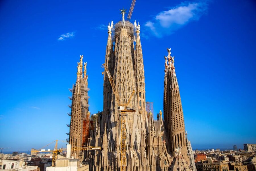 Barcelona: Sagrada Familia Tour Priority Access & Add-ons - Your Add-On Choice: Rooftop Sangria or a 2-Hour Sail