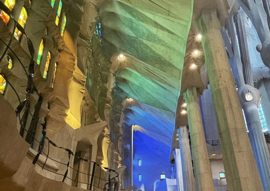 Barcelona: Sagrada Familia Tour Priority Access & Add-ons - How Long, How Big, and Which Language You Will Get
