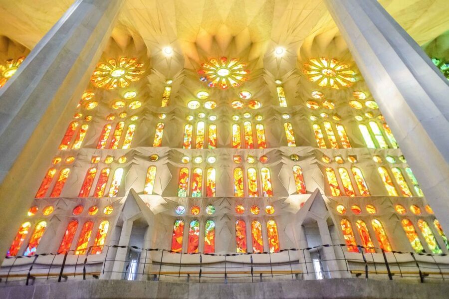 Barcelona: Sagrada Familia Tour with Optional Tower Access - Should You Book This Sagrada Familia Tour with Towers?