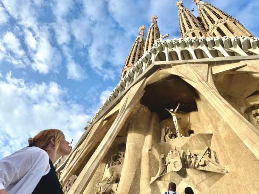 Barcelona: Sagrada Família Tour with Skip-the-Line Access - Who should book, and who should skip it
