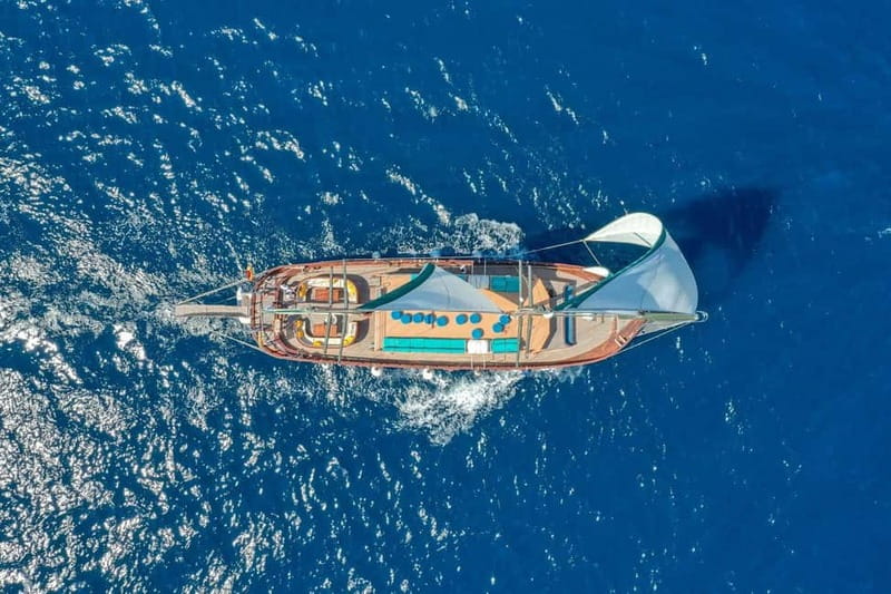 Barcelona Sailing Cruise - The Aperol Spritz tasting and what you should expect from the bar
