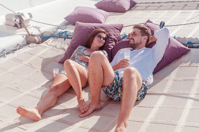 Barcelona Sailing Cruise and Party Passport Experience - The club list, explained stop by stop