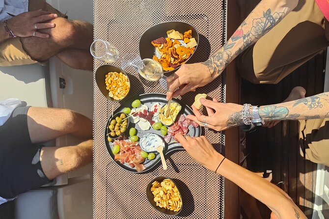 Barcelona Sailing Experience 2 hs w/Premium Snacks & Drinks - Key highlights before you go
