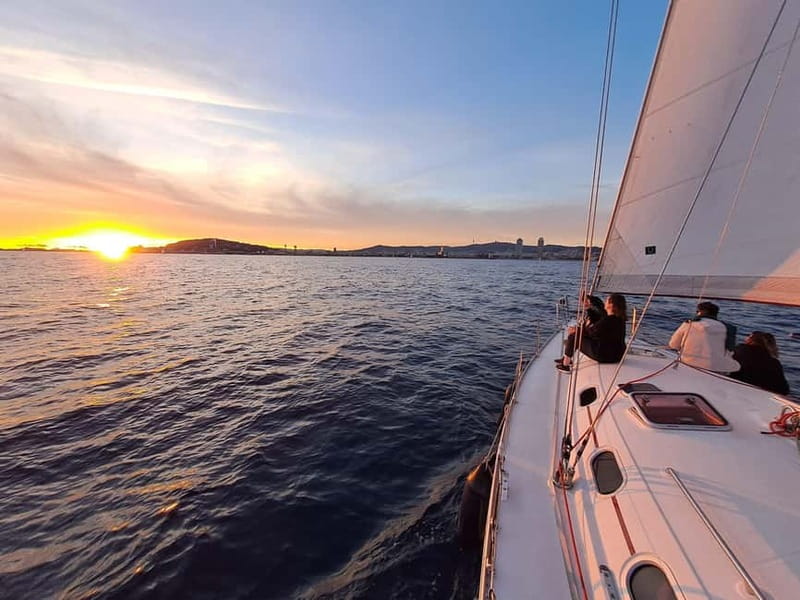 Barcelona: Sailing Tour with Drinks and Snacks - What you actually get for about $33 per person