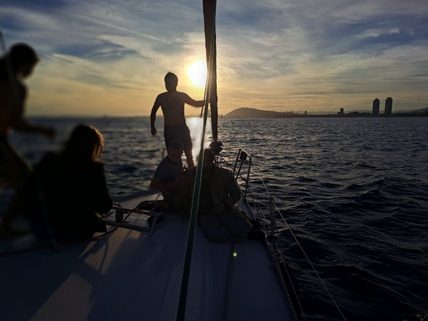 Barcelona: Sailing Tour with Drinks and Snacks - Who this Barcelona sailing tour fits best