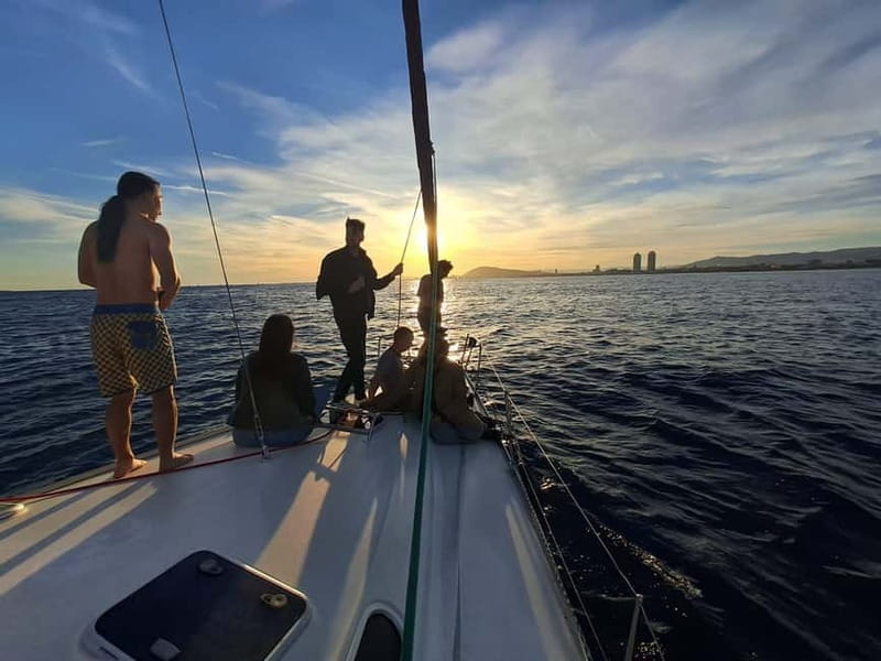 Barcelona: Sailing Tour with Drinks and Snacks - Small details that make or break the trip