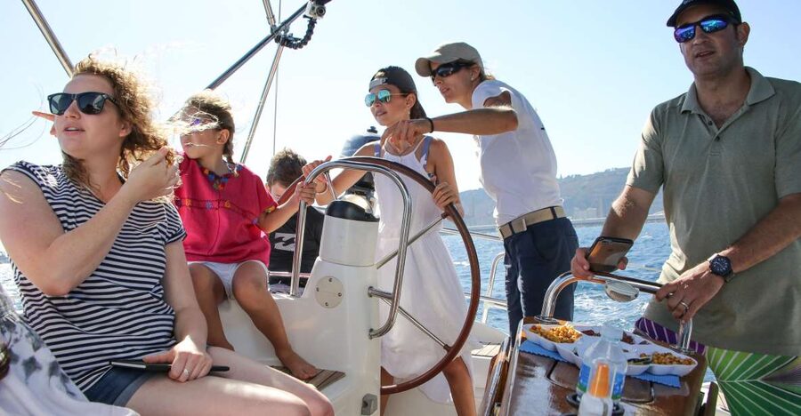 Barcelona: Sailing Tour with Spanish Tapas and Drinks - Should you book it or keep searching?