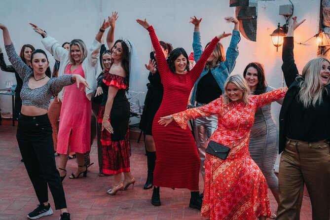 Barcelona Sangria & Salsa Dance Class with Bottomless Drinks - A Rooftop Salsa Class That Turns Into a Real Night Out