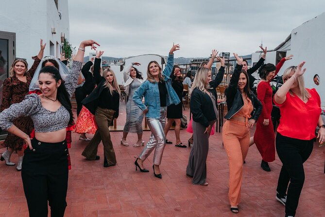 Barcelona Sangria & Salsa Dance Class with Bottomless Drinks - Salsa Basics Without Pressure: Steps, Spins, and Rhythm