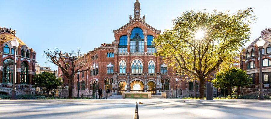 Barcelona: Sant Pau Recinte Modernista Entry Ticket - Medical displays and recreated rooms: how the site explains its own purpose
