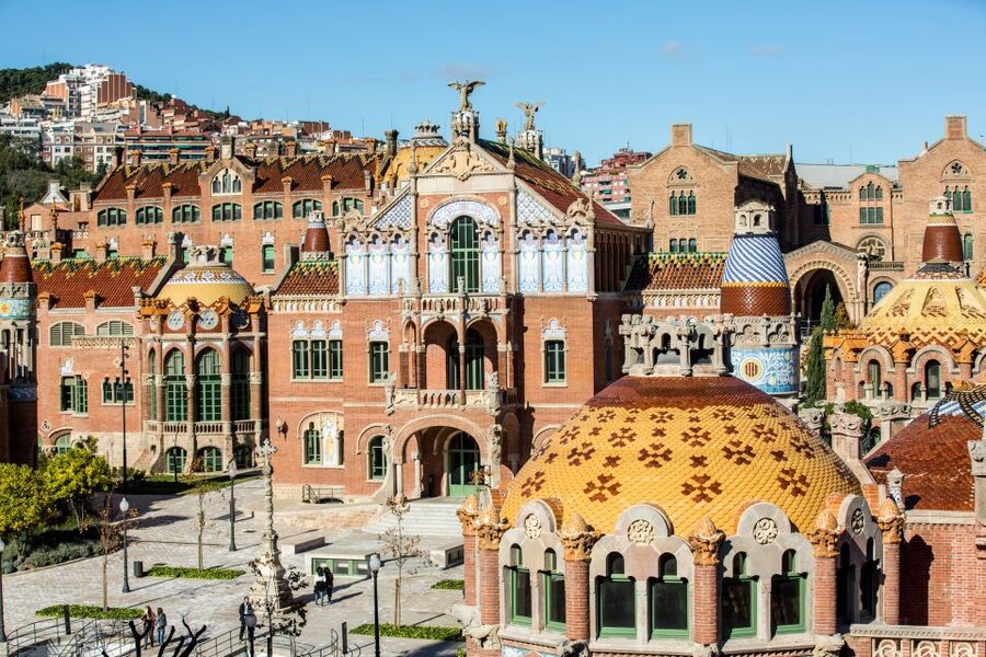 Barcelona: Sant Pau Recinte Modernista Entry Ticket - Stained glass, mosaics, and sculpture: where to spend extra time