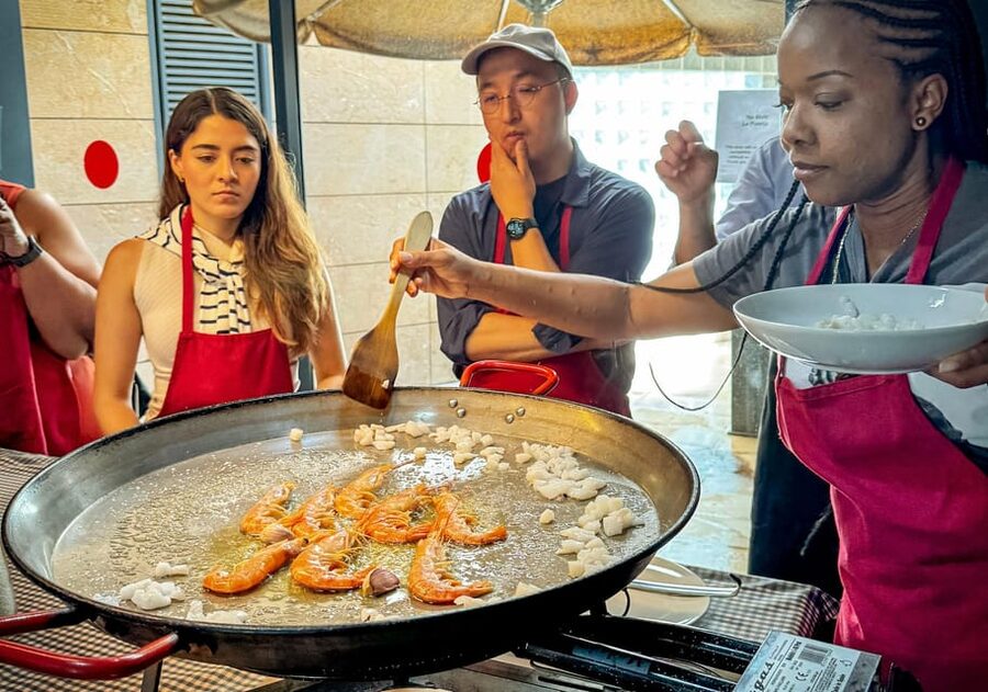 Barcelona: Seafood Paella ★Maestro★ & Tapas & Sangria - Should You Book the Barcelona Paella Maestro Market Tour and Sangria Class?