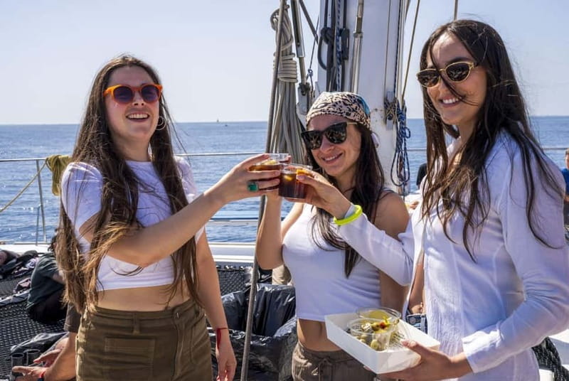 Barcelona: Shared cruise with chill music (+welcome drink) - Meeting at Catamaran TurTur BIGSPACE, and how to find the pier fast
