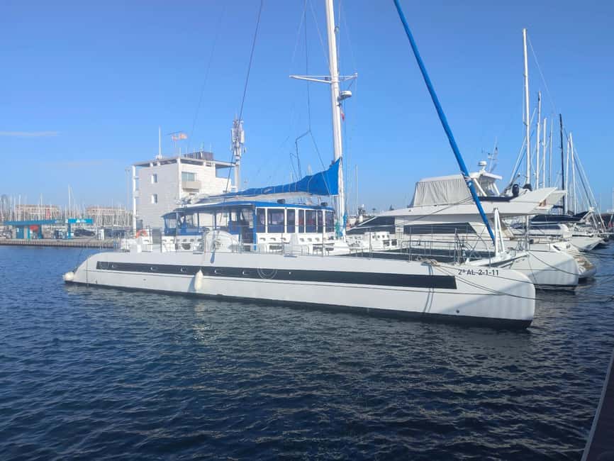 Barcelona: Shared cruise with chill music (+welcome drink) - Price and value: why $29 can make sense in Barcelona