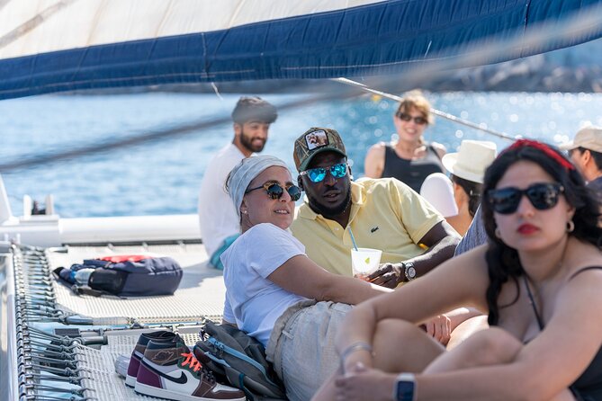 Barcelona Skyline Sailing - Stop 1 on the catamaran: how the sailing part works
