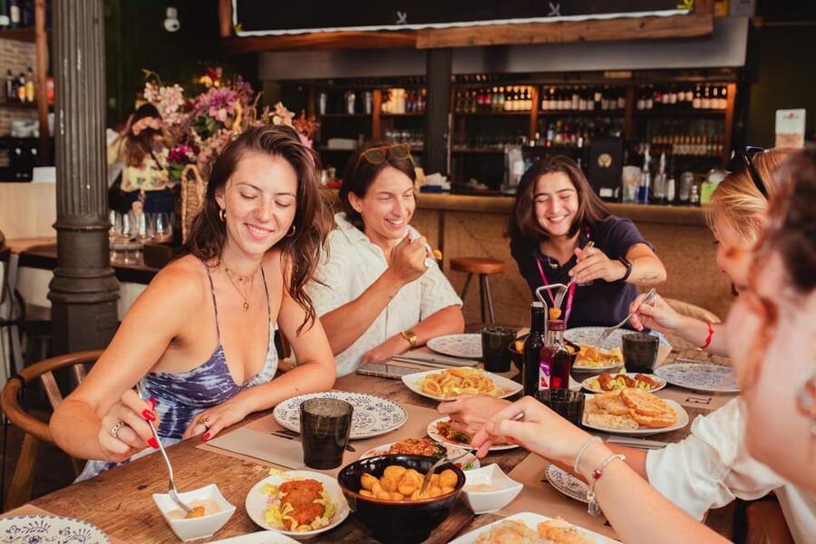 Barcelona: Small Group Gothic, Tapas & Churros Tour! - Churros and bakery tastings that set you up for the market