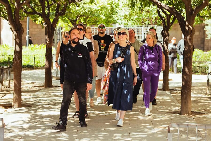 Barcelona: Small Group Gothic, Tapas & Churros Tour! - Price and value: what $71 covers in real time and real food