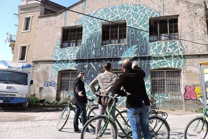 Barcelona Street Art and Graffitti Bicycle Tour - Key things to know before you book