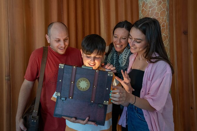 Barcelona Street Escape: Gaudi and the Hidden Treasure - How the map, tools, and hidden treasure mechanics feel in real life