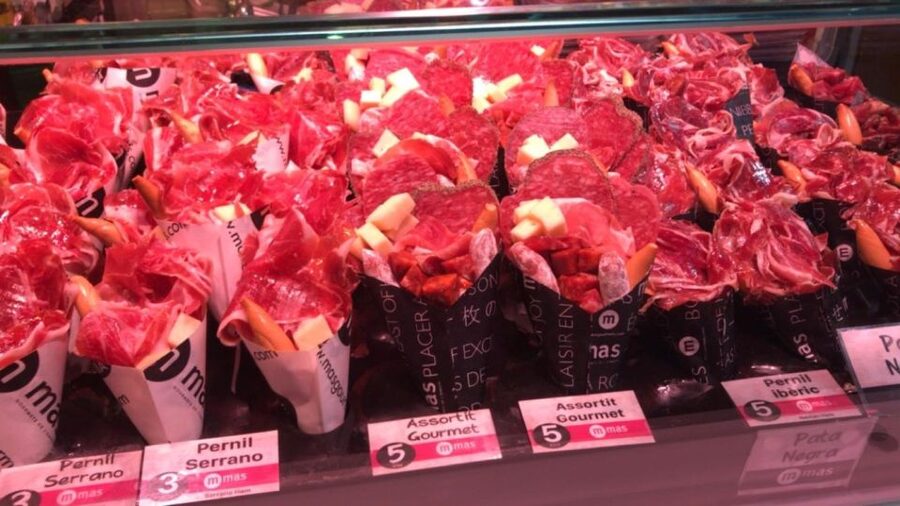 Barcelona: Street Food & Sightseeing Tour with Local Market - Drinks and logistics: budget smart so the tour feels easy