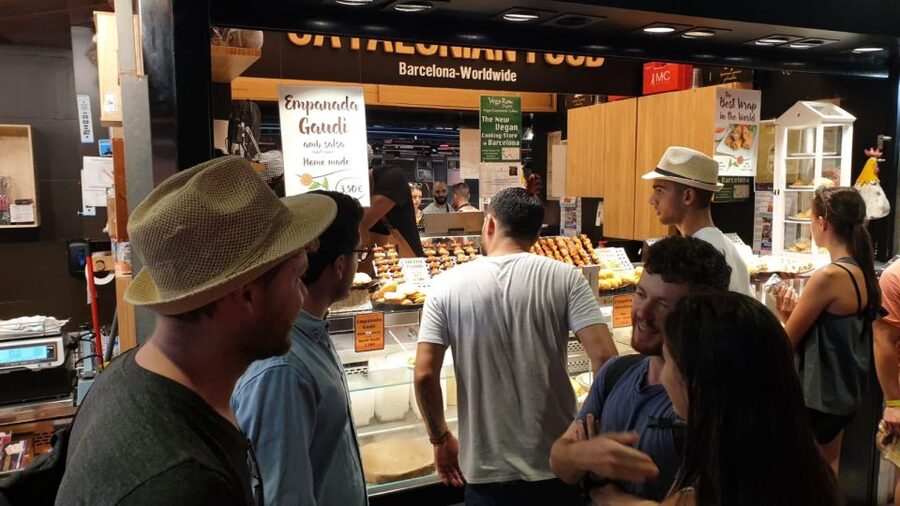 Barcelona: Street Food & Sightseeing Tour with Local Market - Pacing and portion size: what to expect if you love food