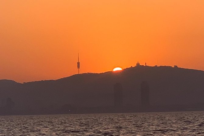 Barcelona Sunset and Day Sailing Cruise - Weather and wind: what you should expect if sailing changes