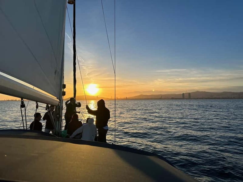 Barcelona: Sunset Boat Trip with Cava Wine and Snacks - Key things I’d plan around