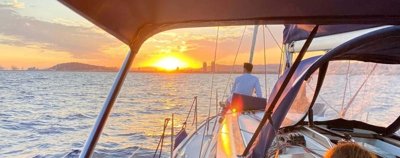 Barcelona: Sunset Boat Trip with Cava Wine and Snacks - Barcelona Skyline From the Water, With a Real Sunset Vibe