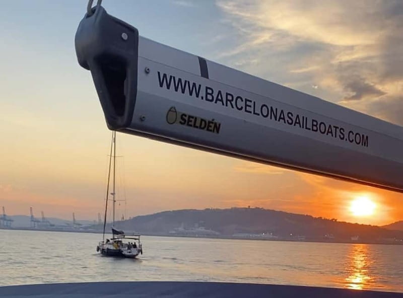 Barcelona: Sunset Boat Trip with Cava Wine and Snacks - Price and Value: Why $46 Can Make Sense in Barcelona