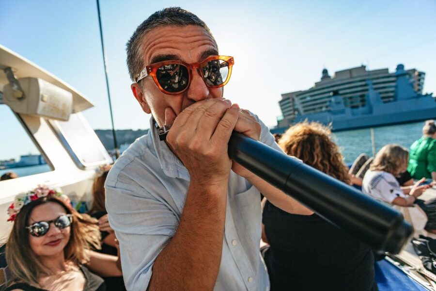 Barcelona: Sunset Catamaran Cruise with Live Music - Skyline and Beaches: What Makes the Views Worth It