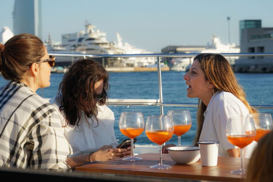 Barcelona: Sunset Catamaran Experience w/ optional Dinner - Tapas, Snacks, and 3 Drinks: What You Can Expect to Eat