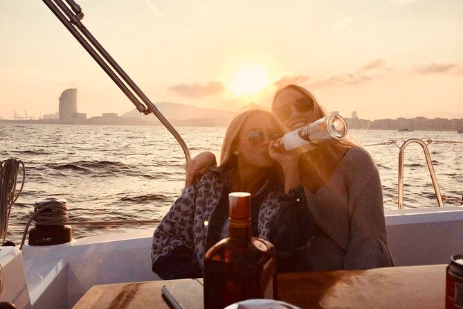 Barcelona Sunset Private Sailing & Live Spanish Guitar & open Bar - Live Spanish guitar and open bar, but in a low-key way