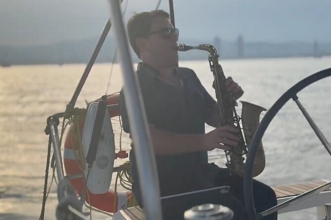 Barcelona Sunset Private Sailing with Live Saxophone and Open bar - Key things to know before you go