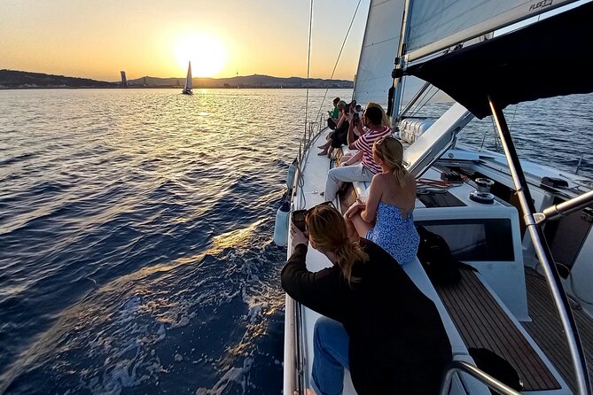 Barcelona Sunset Sailing Cruise from Port Olímpic with Open Bar - Open bar and snacks: what you can expect on board