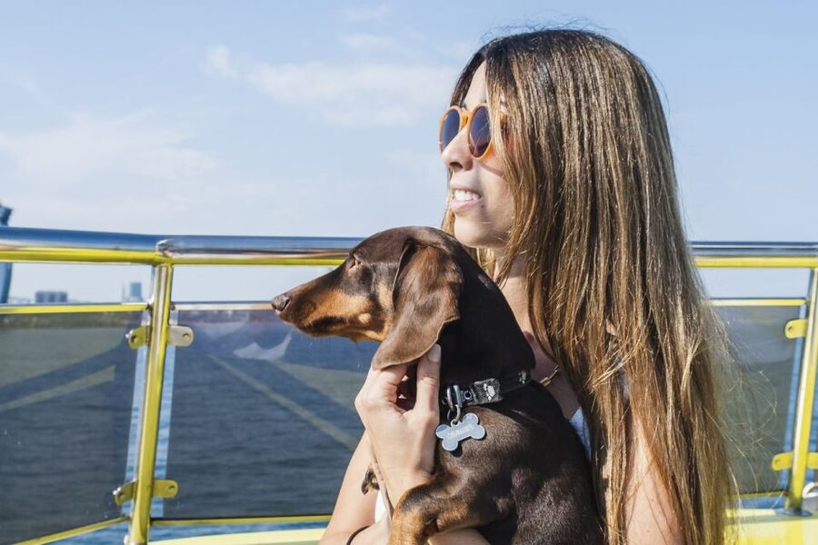 Barcelona: Sunset Sailing Cruise with Live Music - Live music on board, from relaxed romance to solo performances