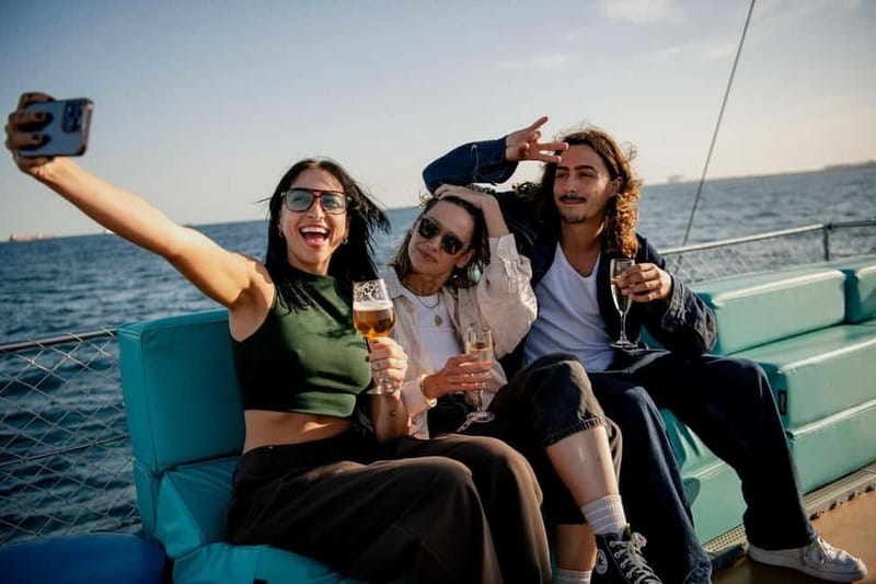 Barcelona: Sunset Sailing Cruise with Live Music - Drinks and snacks: plan for a bar, not a meal