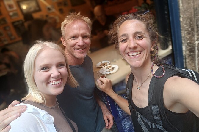 Barcelona tailored tapas & drinks tour with a native guide - A private tapas tour that starts where you want