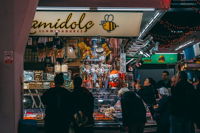 Barcelona tailored tapas & drinks tour with a native guide - Where you might go: Gothic Quarter atmosphere and market time