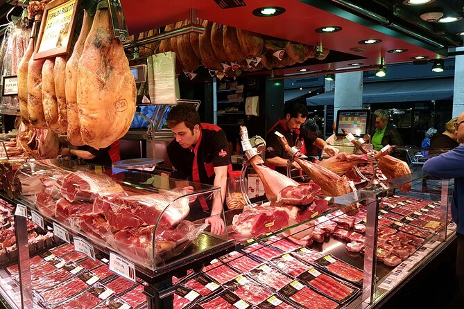 Barcelona tailored tapas & drinks tour with a native guide - Why the history and community talk matters (when it stays practical)