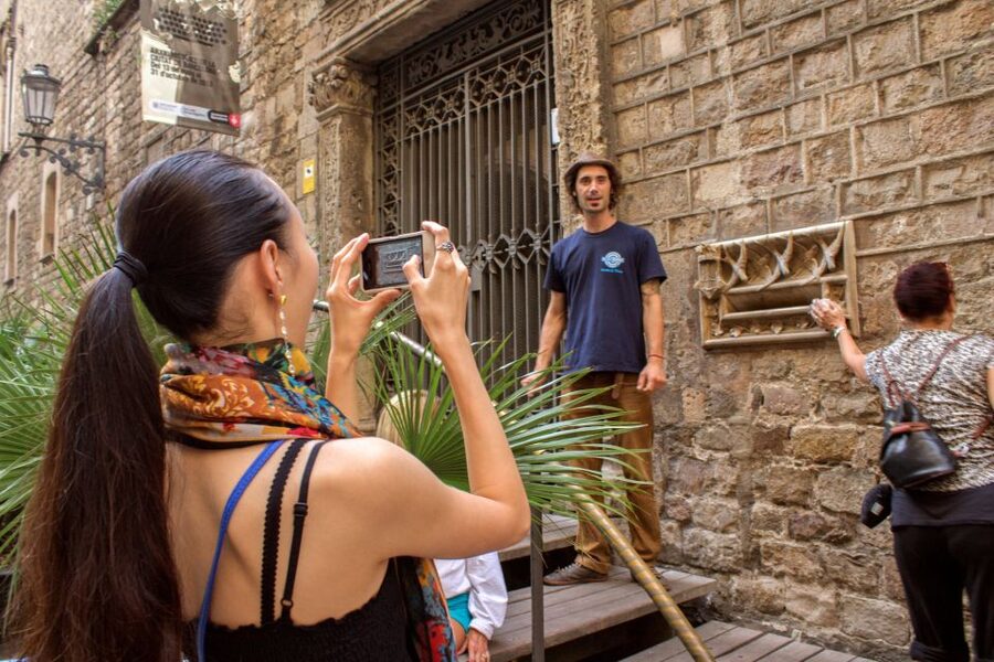 Barcelona Tapas 3-Hour Bike Tour - Should you book Barcelona Tapas 3-Hour Bike Tour?