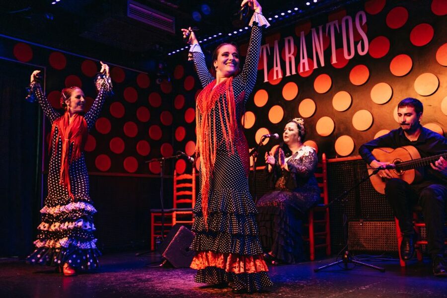 Barcelona: Tapas and Flamenco Experience - Comfort, timing, and staying sane in Barcelona nightlife