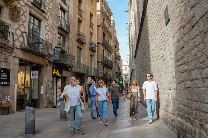 Barcelona Tapas and Wine Experience Small-Group Walking Tour - Passeig del Colom to El Born: Second Round Tastings with Medieval Setting