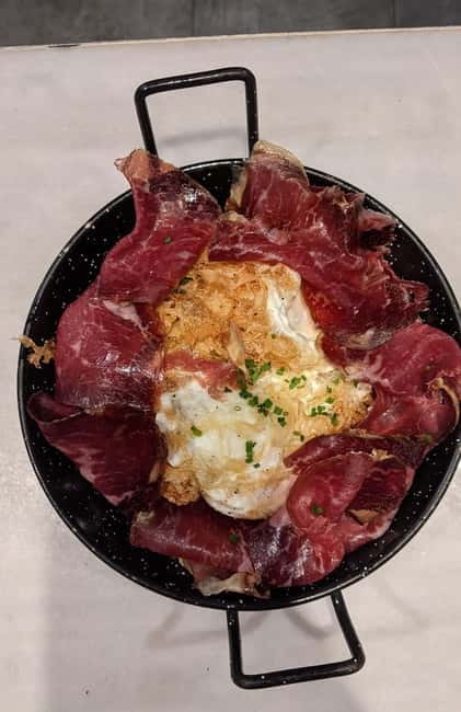 Barcelona Tapas Crawl food & drinks all included - The in-between tapas: 10 to 12 tastings, not a rushed checklist