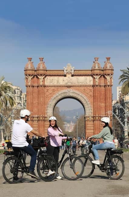 Barcelona: Tapas Tasting Tour by Regular Bike or E-Bike - Regular bike vs e-bike: what feels better in Barcelona