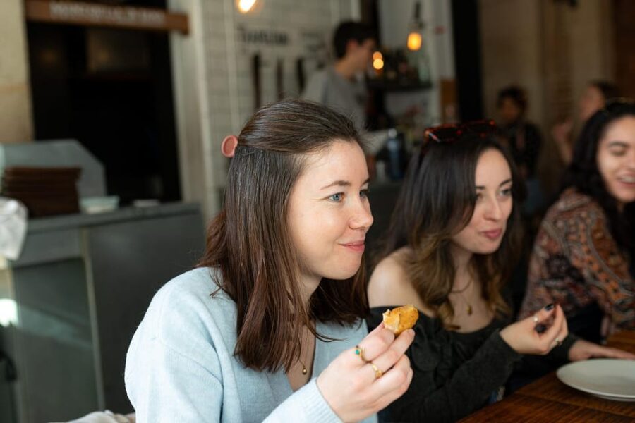 Barcelona: Tapas Tour with Food Tastings and Drinks - Priority service at 4 eateries: what it means for your time
