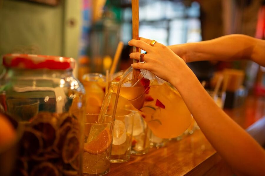 Barcelona: Tapas Tour with Food Tastings and Drinks - Drinks pairing: wine, cava, vermouth, and alcohol-free choices