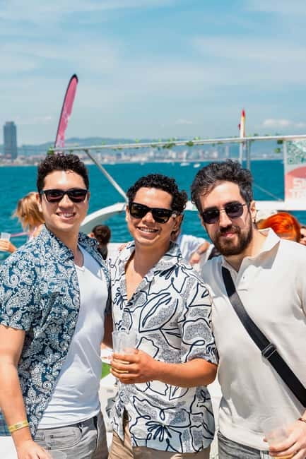 Barcelona: The Original Barcelona Boat Party - Two Hours on the Water: The Barcelona Coast Views and the Boat Setup