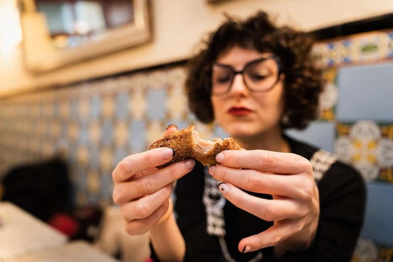 Barcelona: The Ultimate Local Tapas & Drinks Food Tour - Price and value: why $79 can work better than bar-hopping