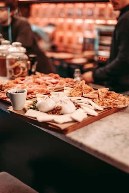 Barcelona: Tipsy Tapas & History Tour in the Gothic Quarter - Key highlights you will feel on this tour